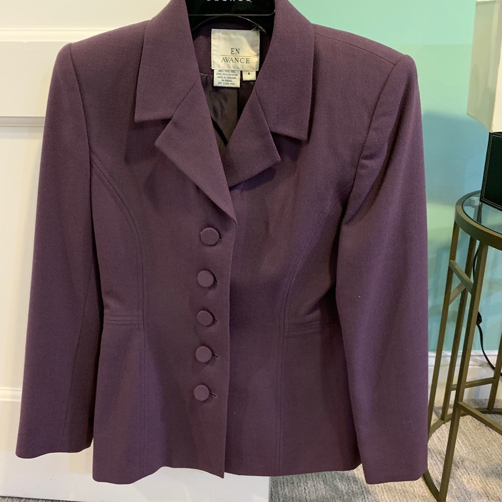 Women’s suit